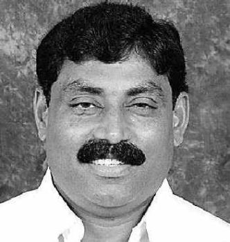 ravindra nadh reddy. ys rajashekhar reddy,rosaiah,congress,tdp,agriculture,raghuveera reddy,kadapa meyar,